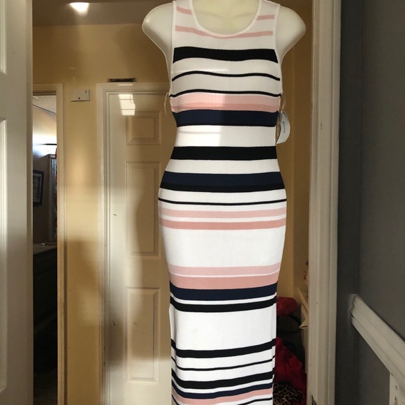 Dress - Picture 2 of 3